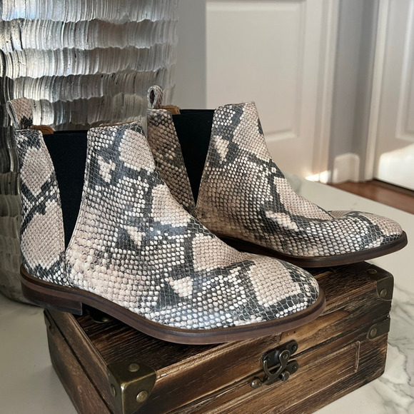 Lucky Brand Haylia Snake Print Pull-On Leather Booties - Picture 1 of 8